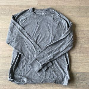 Men’s Everlane LS tee